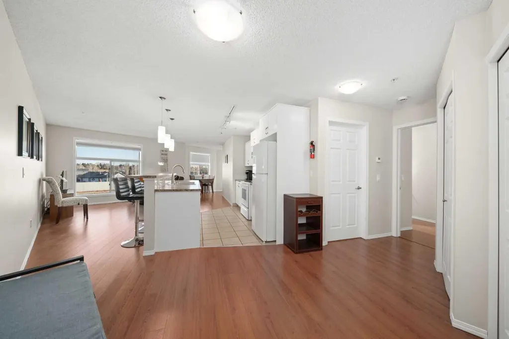 700 Willowbrook Road NW Airdrie AB T2B2B7