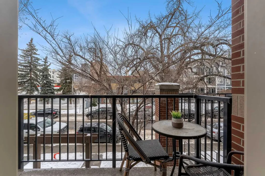 323 20 Avenue SW Calgary AB T2S2G5