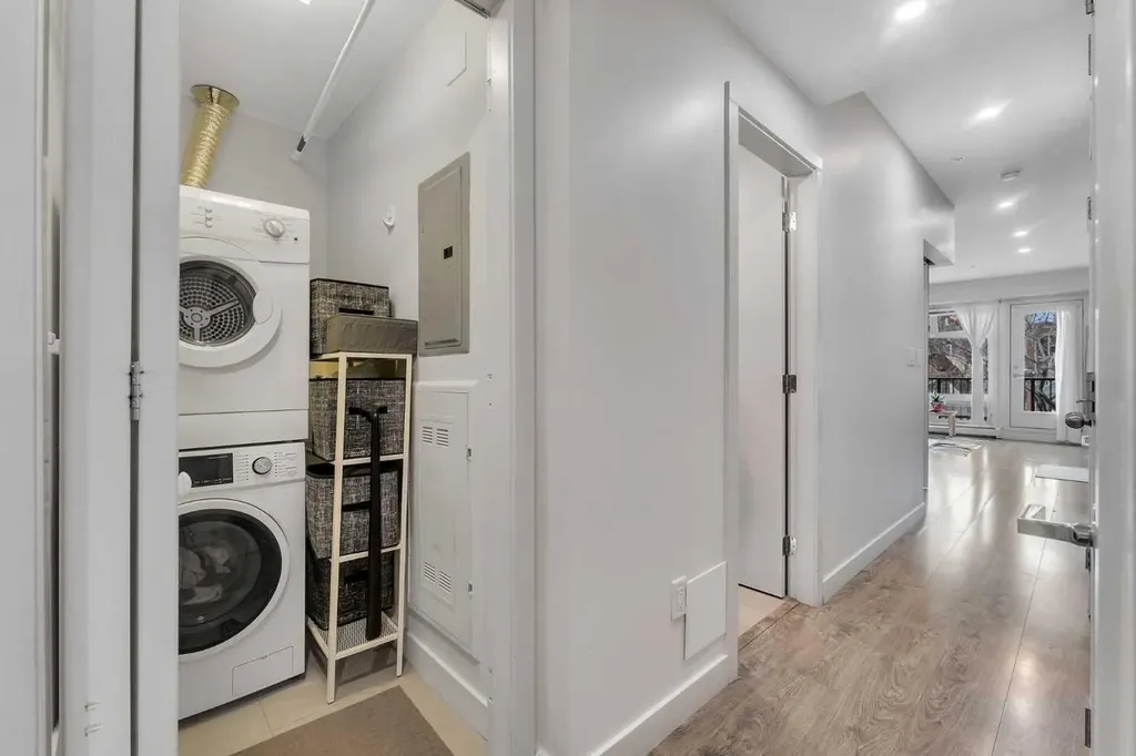 323 20 Avenue SW Calgary AB T2S2G5