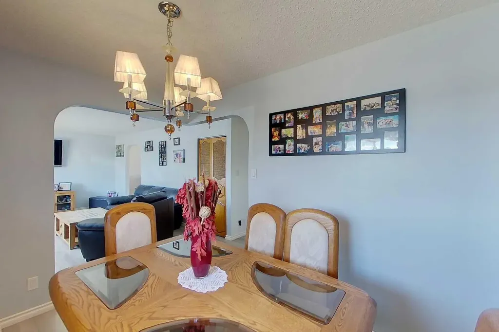 312 12 Street SE Slave Lake AB T0G 2A3