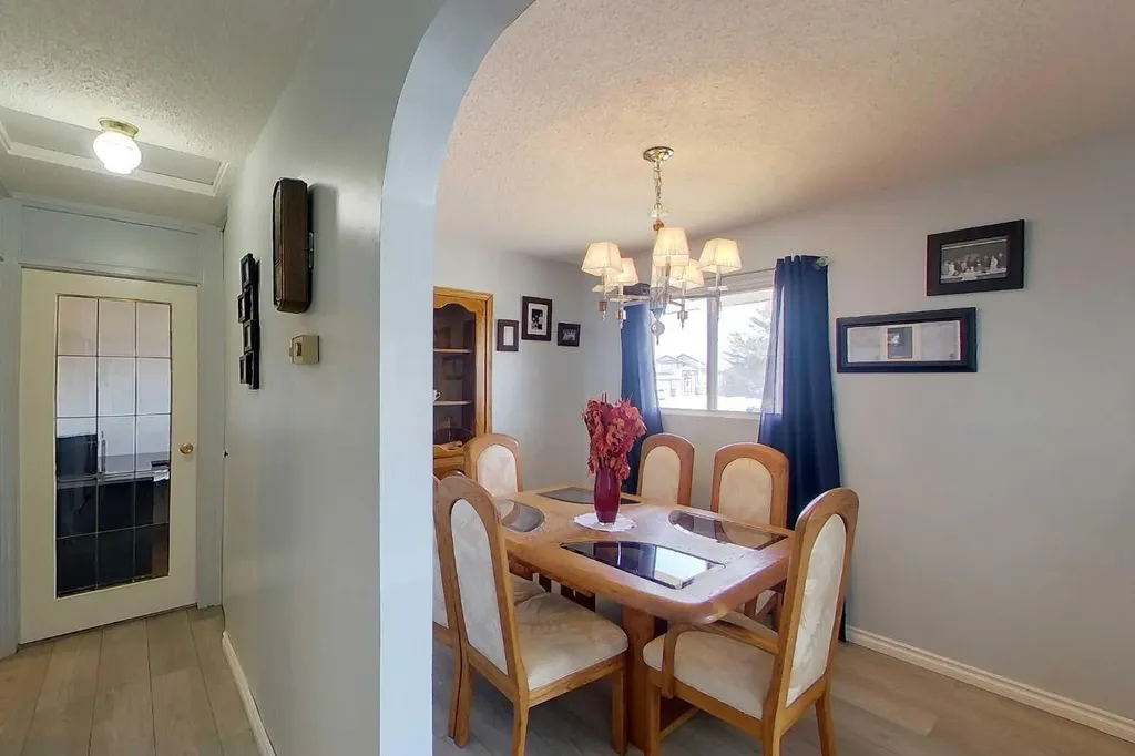 312 12 Street SE Slave Lake AB T0G 2A3
