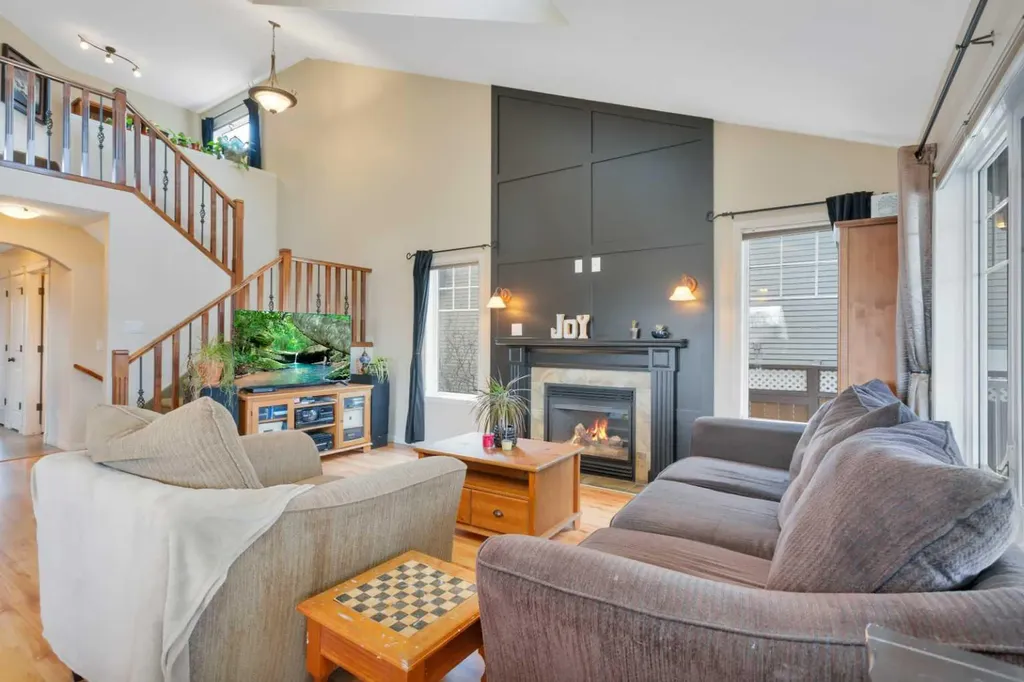 100 Wade Close Red Deer AB T4N 7E6