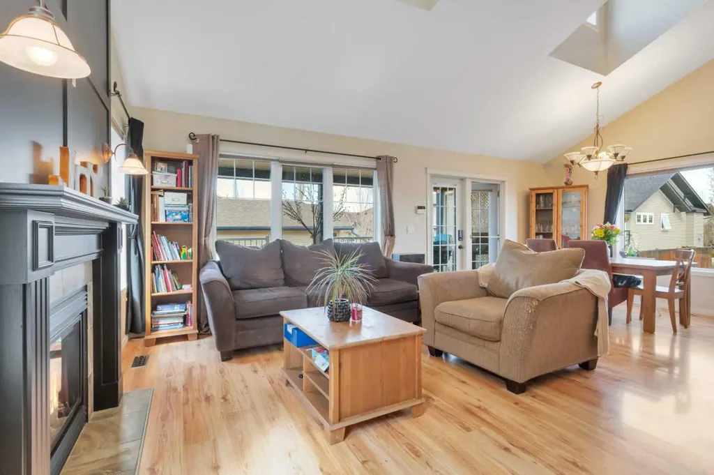 100 Wade Close Red Deer AB T4N 7E6