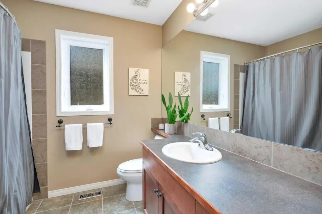 100 Wade Close Red Deer AB T4N 7E6
