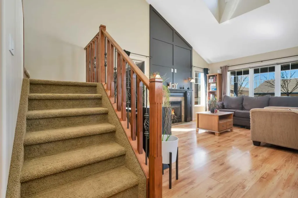 100 Wade Close Red Deer AB T4N 7E6