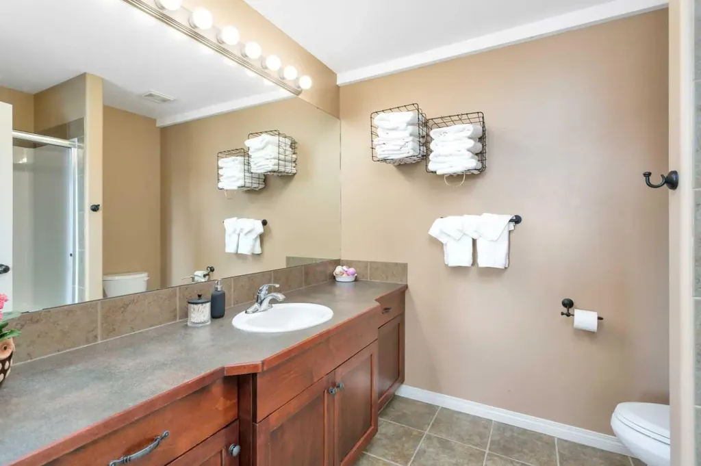 100 Wade Close Red Deer AB T4N 7E6