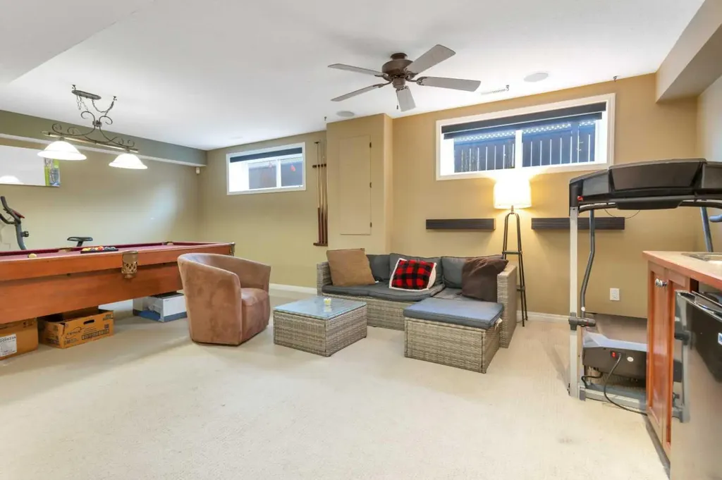 100 Wade Close Red Deer AB T4N 7E6