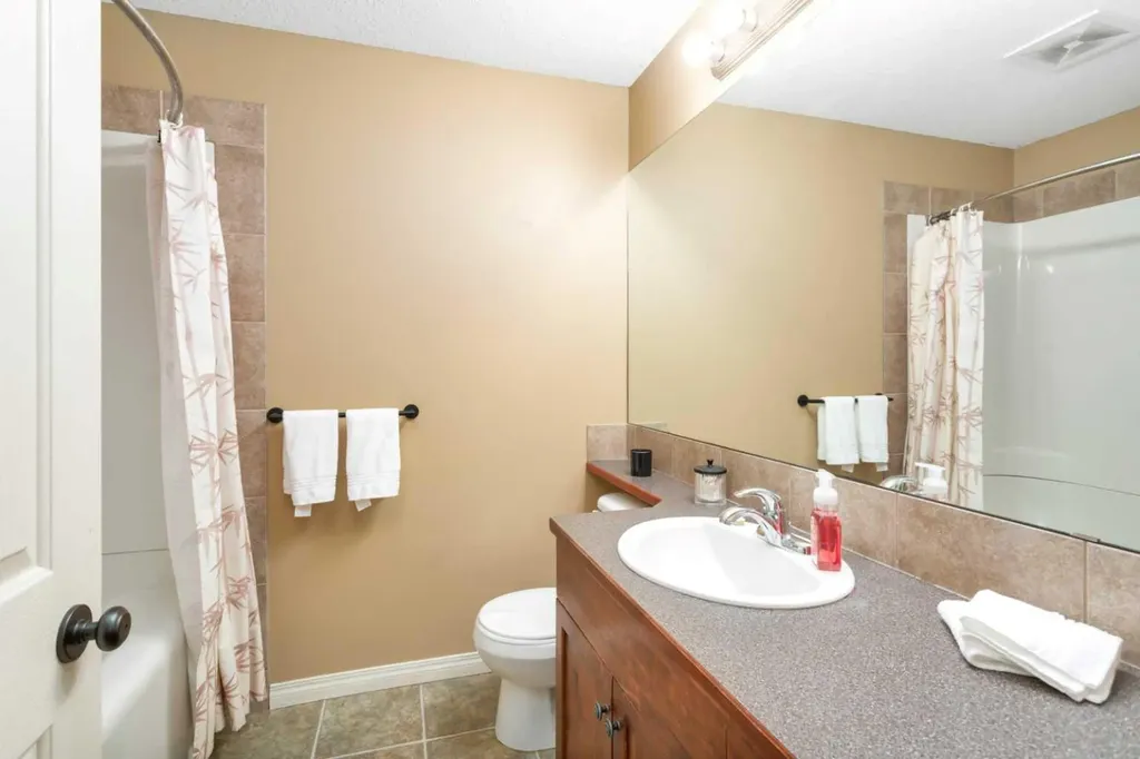 100 Wade Close Red Deer AB T4N 7E6