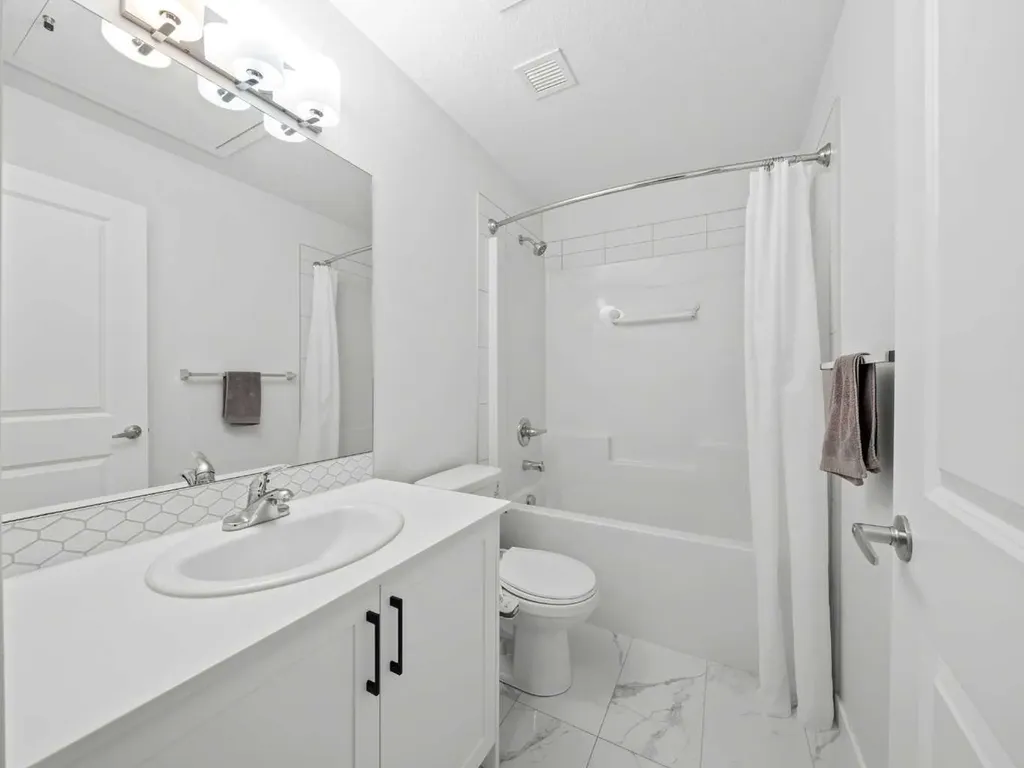 3727 Sage Hill Calgary AB T3R 1T7