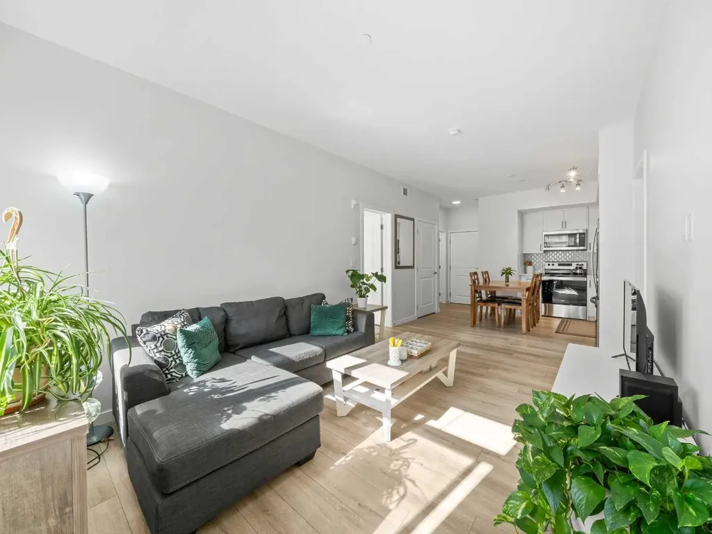 3727 Sage Hill Calgary AB T3R 1T7