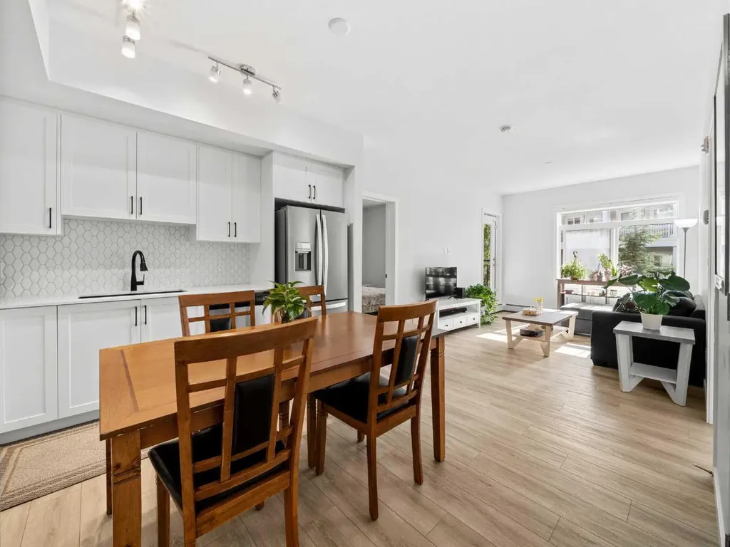 3727 Sage Hill Calgary AB T3R 1T7