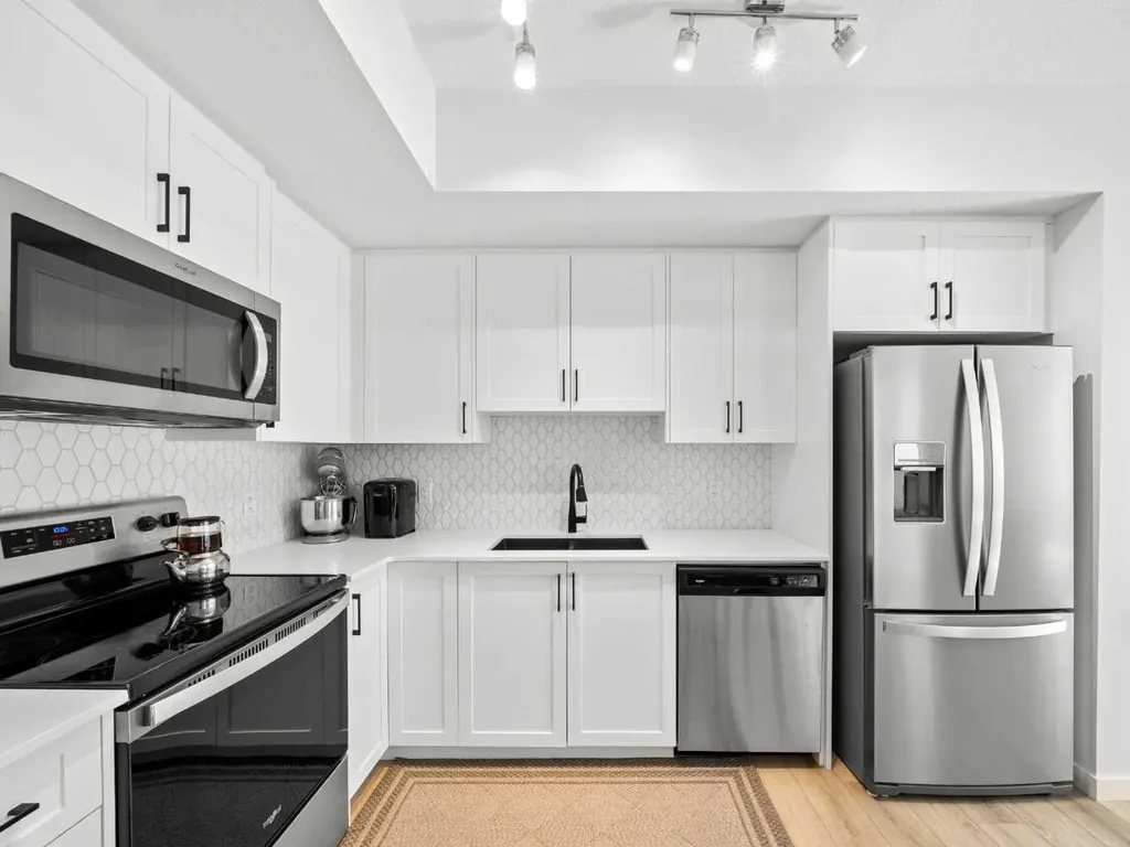 3727 Sage Hill Calgary AB T3R 1T7