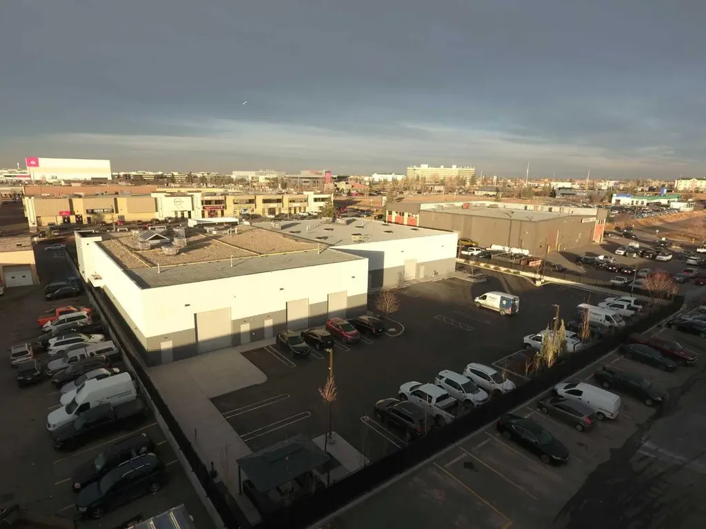 2315 30 Avenue NE Calgary AB T2E 7C7