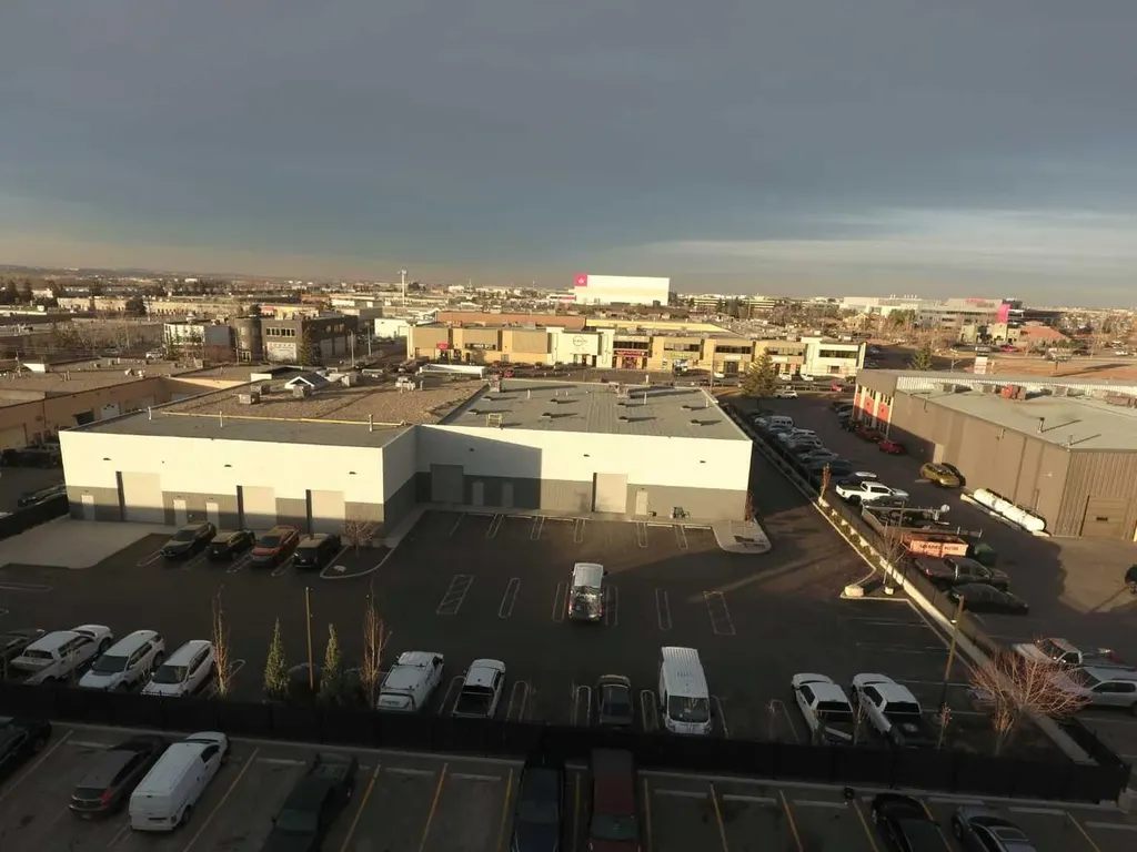2315 30 Avenue NE Calgary AB T2E 7C7
