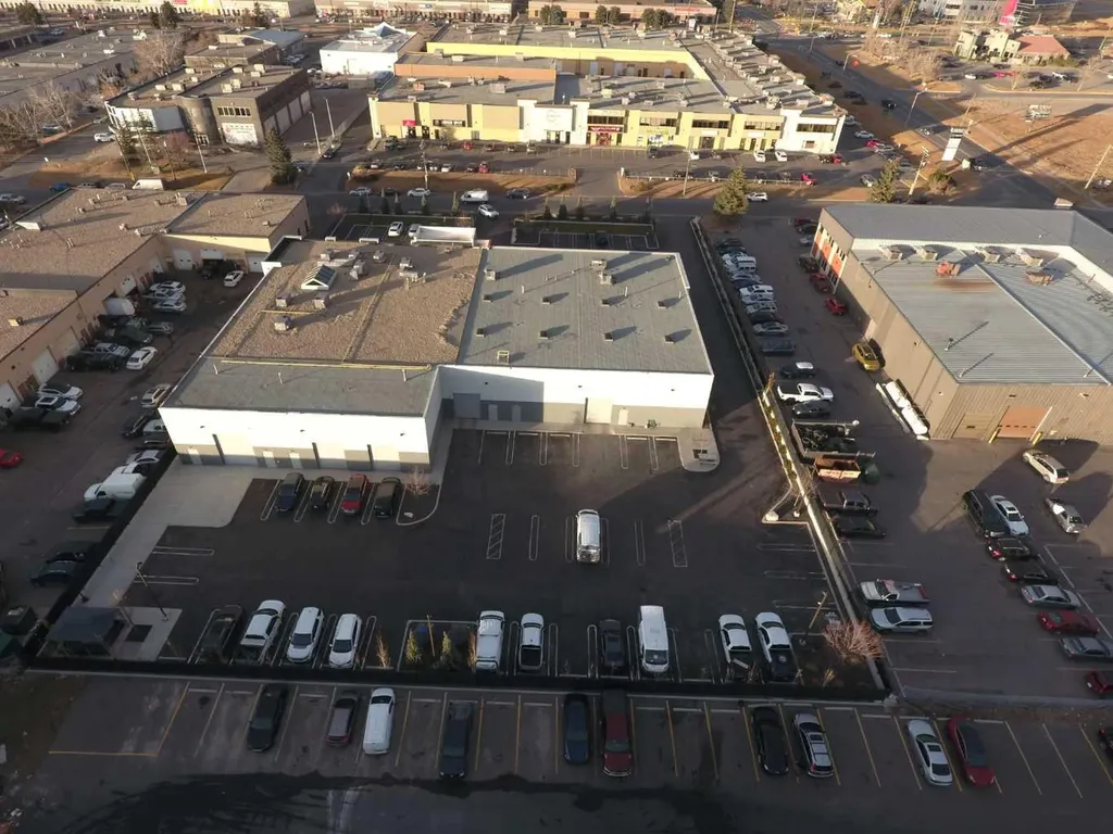 2315 30 Avenue NE Calgary AB T2E 7C7