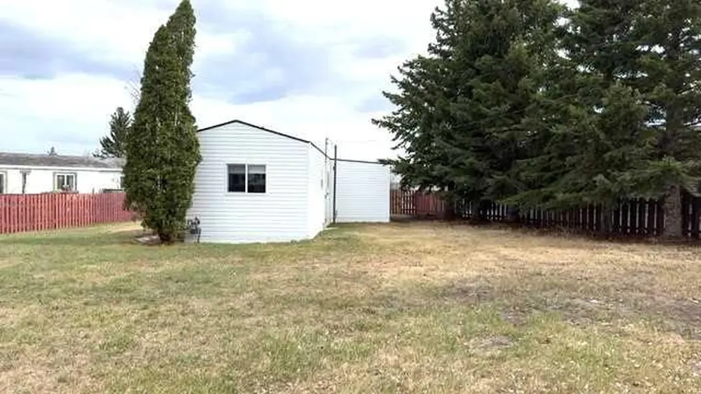 4908 46 Street Hardisty AB T0B 1V0