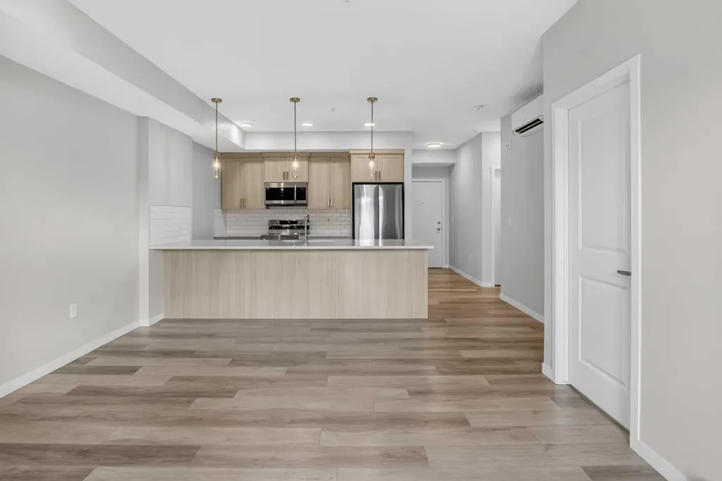 33 Carringham Gate NW Calgary AB T3P 2H6