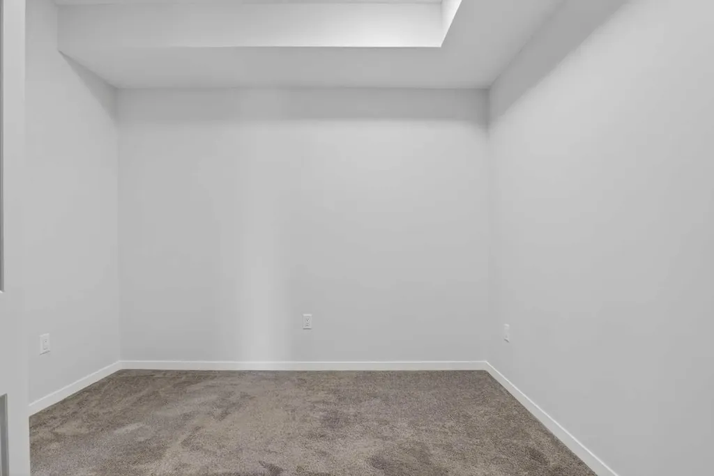 33 Carringham Gate NW Calgary AB T3P 2H6