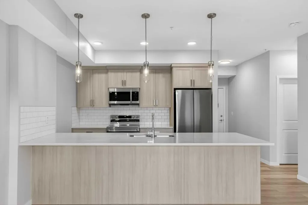 33 Carringham Gate NW Calgary AB T3P 2H6
