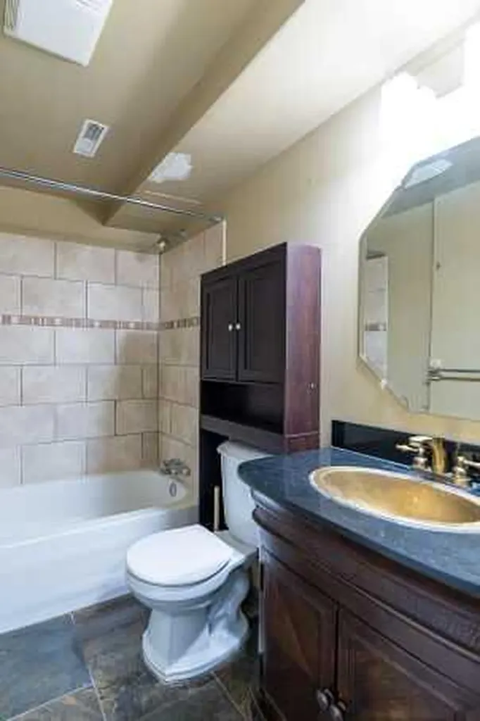 801 Canfield Way SW Calgary AB T3W 1K4