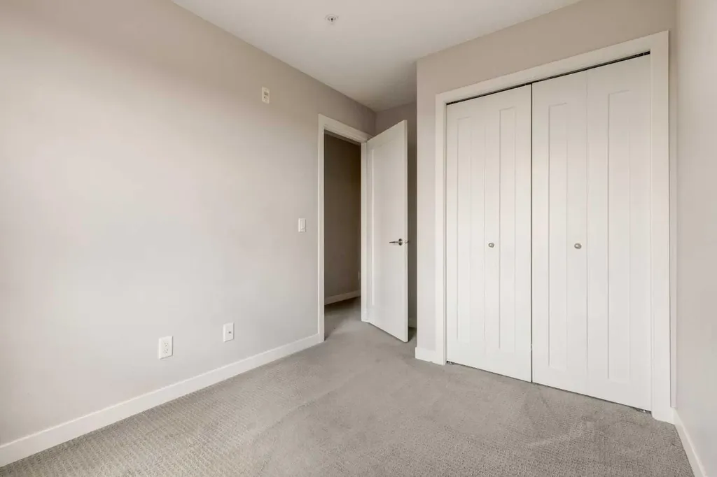10 Westpark Link Calgary AB T3H 0Y5
