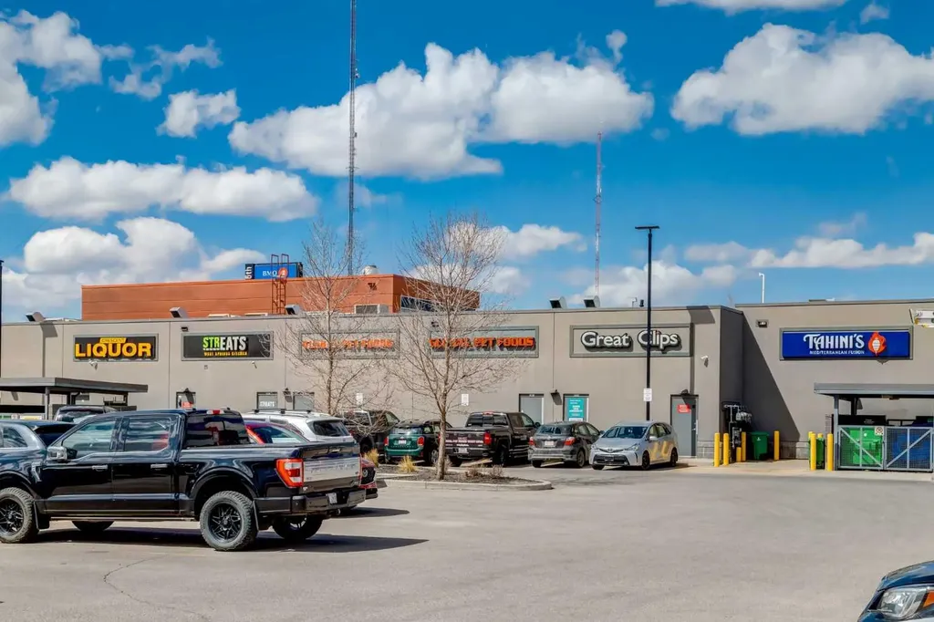 10 Westpark Link Calgary AB T3H 0Y5