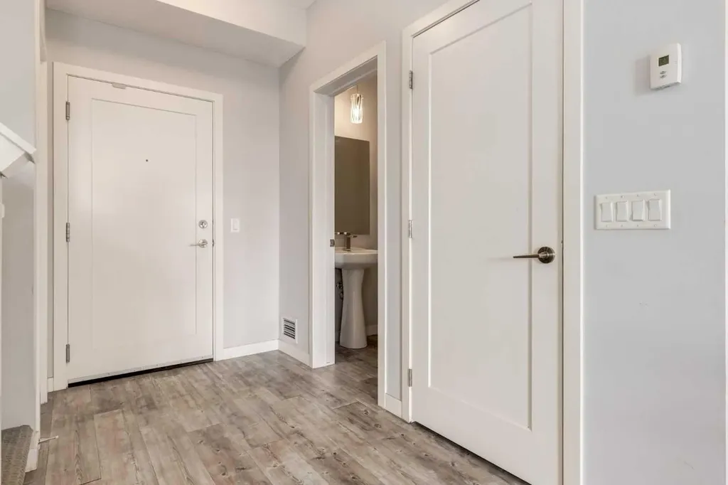 10 Westpark Link Calgary AB T3H 0Y5