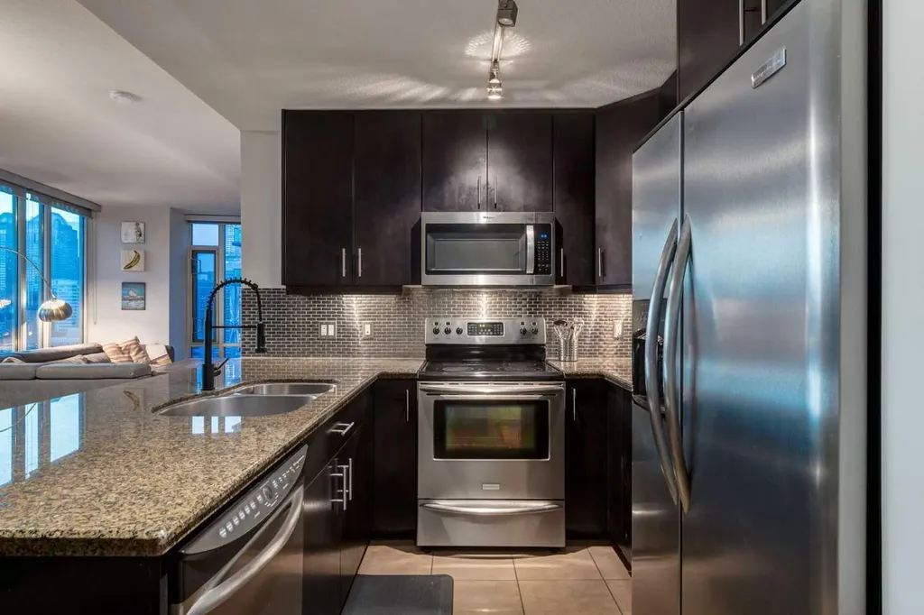 210 15 Avenue SE Calgary AB T2G0B5