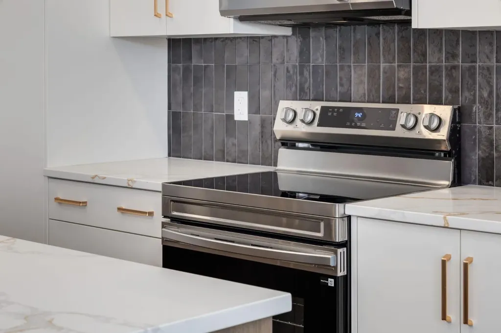 219 Sora Boulevard SE Calgary AB T3S 0M1