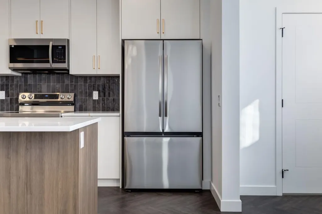 219 Sora Boulevard SE Calgary AB T3S 0M1