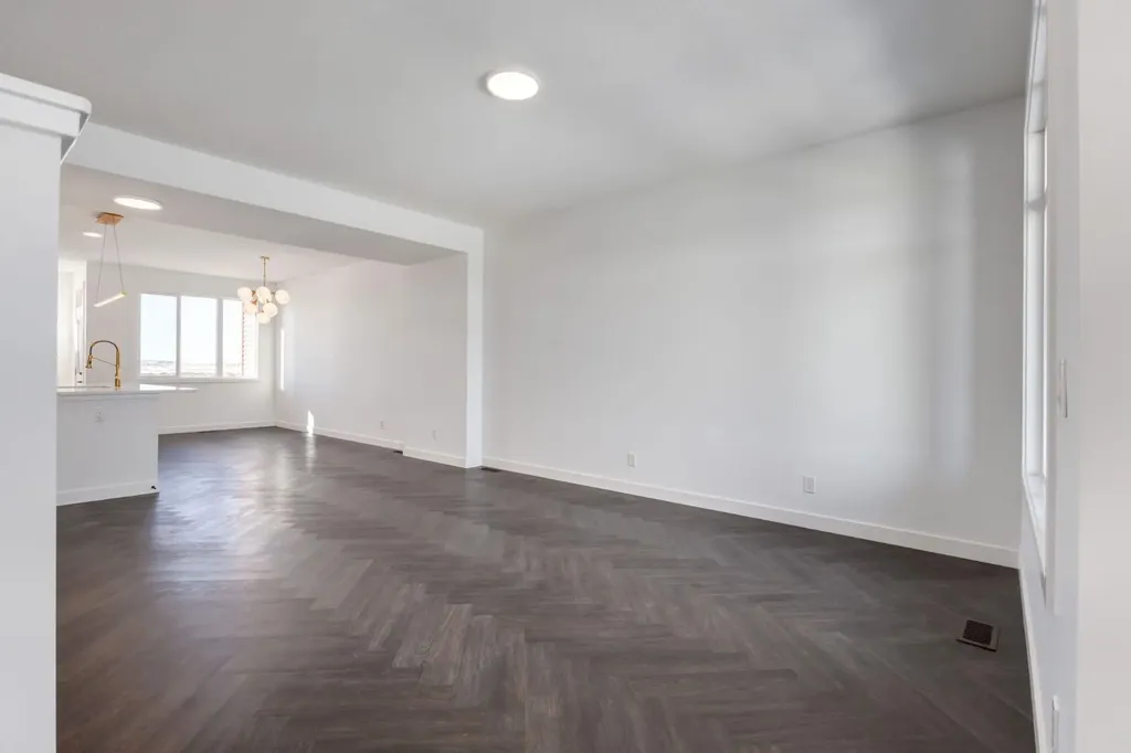 219 Sora Boulevard SE Calgary AB T3S 0M1