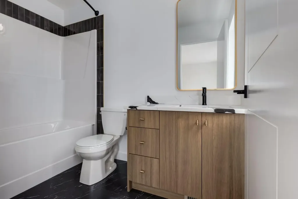 219 Sora Boulevard SE Calgary AB T3S 0M1