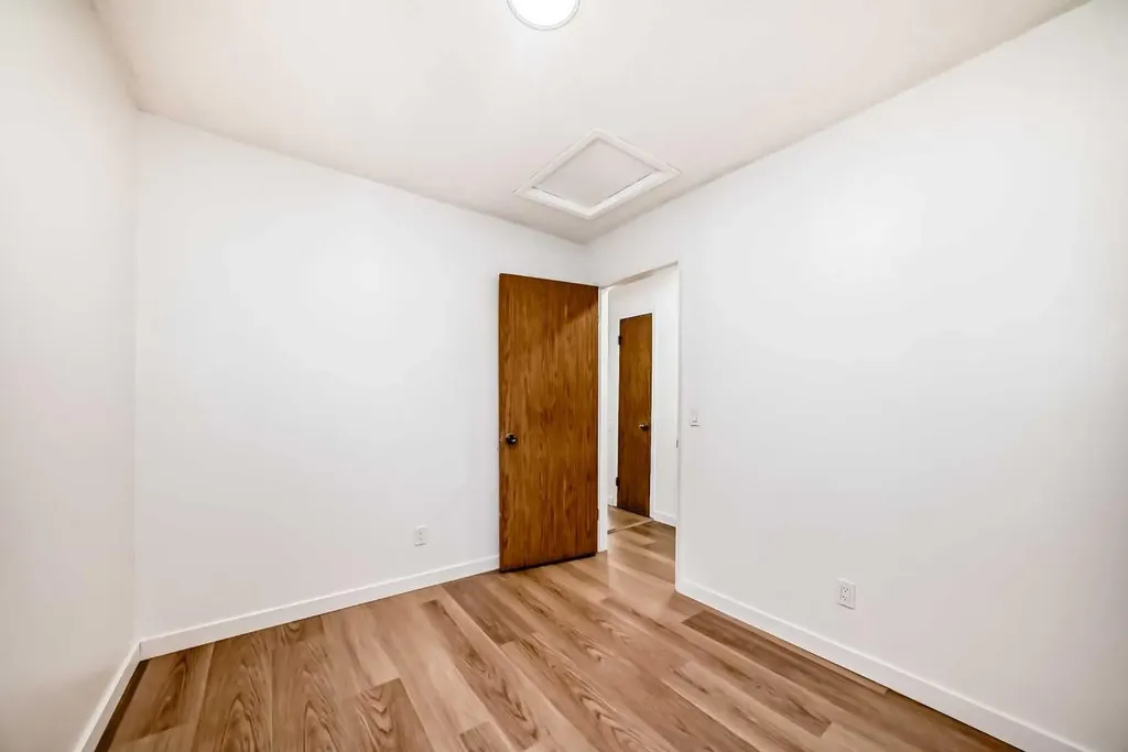 314 Castleridge Drive NE Calgary AB T3J3C4