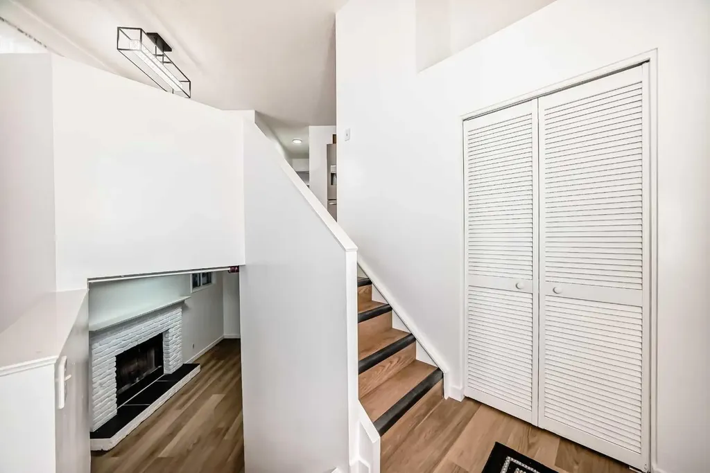 314 Castleridge Drive NE Calgary AB T3J3C4