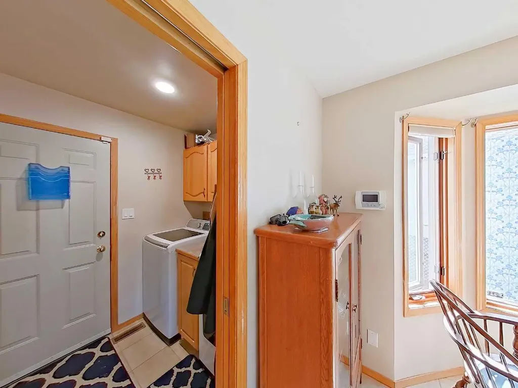 7006 61 Street Rocky Mountain House AB T4T1M2