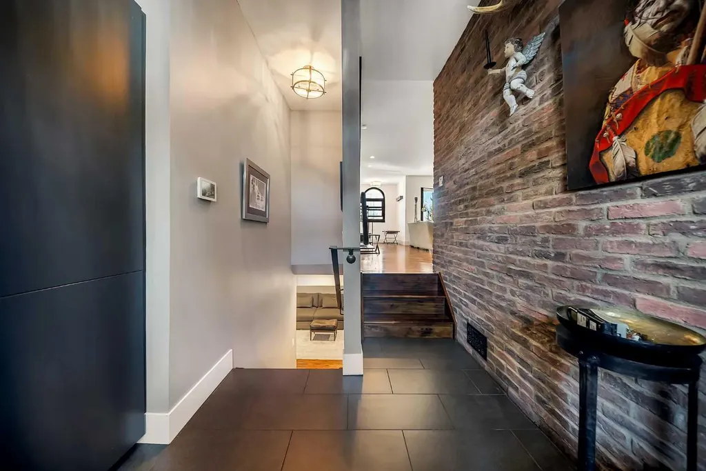 2007 Glenwood Drive SW Calgary AB T3E 3Y7