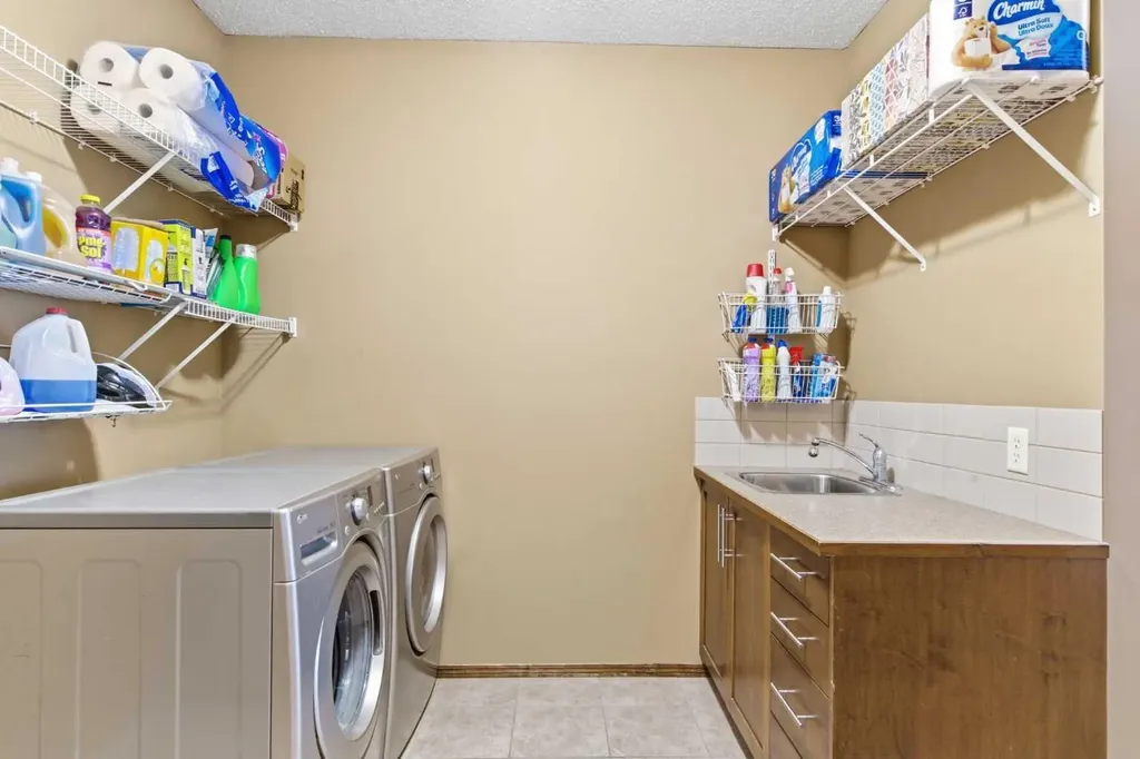 69 Everoak Circle SW Calgary AB T2Y 0A1