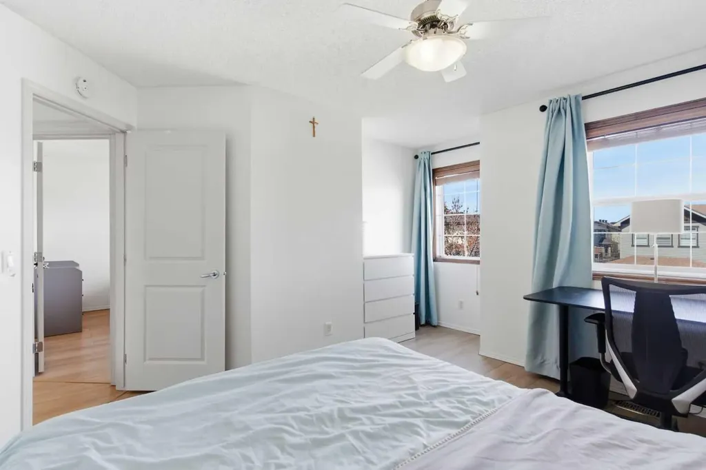 69 Everoak Circle SW Calgary AB T2Y 0A1