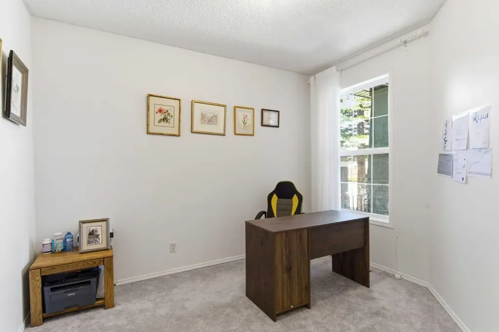69 Everoak Circle SW Calgary AB T2Y 0A1