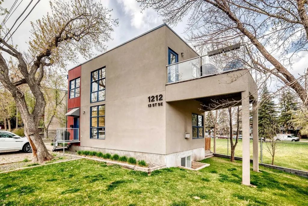 1212 13 Street SE Calgary AB T2G 5R3