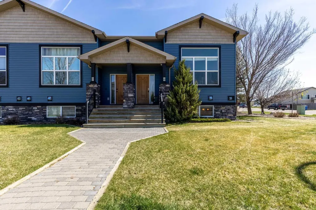 16 Sunridge Boulevard W Lethbridge AB T1J 1X5