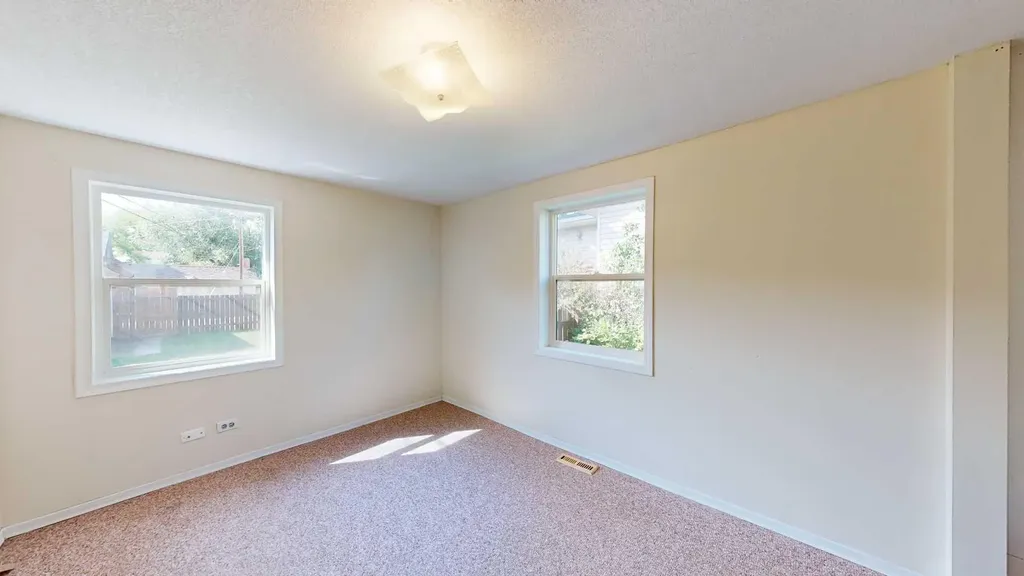 4904 47 Street Stettler AB T0C 2L2