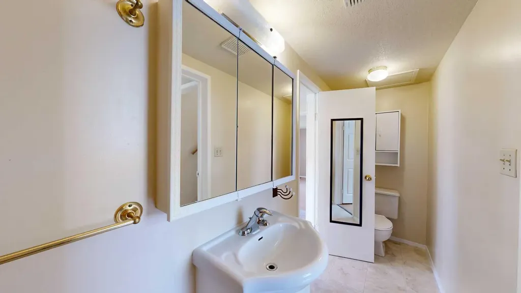 4904 47 Street Stettler AB T0C 2L2