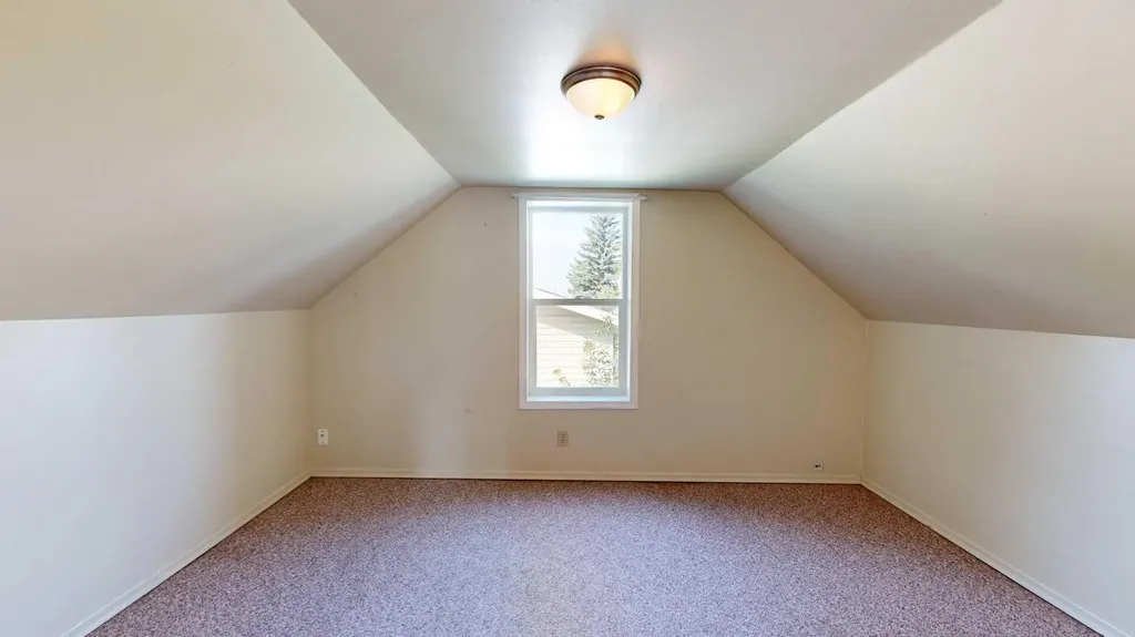 4904 47 Street Stettler AB T0C 2L2