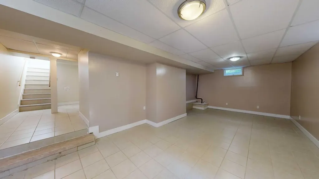 4904 47 Street Stettler AB T0C 2L2