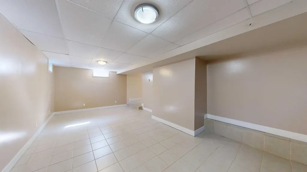 4904 47 Street Stettler AB T0C 2L2