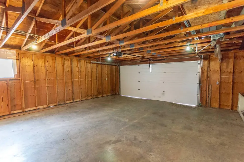 4904 47 Street Stettler AB T0C 2L2