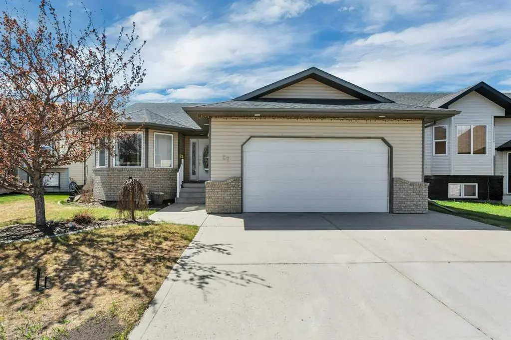 27 Ramage Crescent Red Deer AB T4P4A5