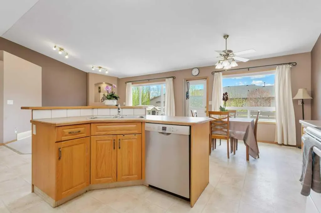 27 Ramage Crescent Red Deer AB T4P4A5