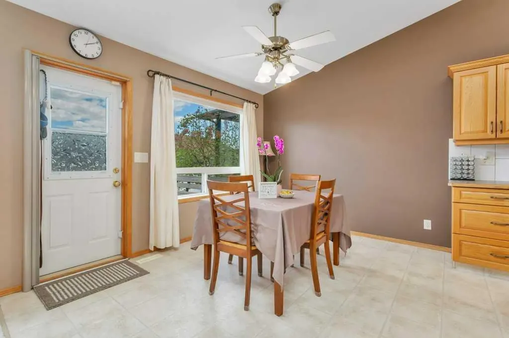 27 Ramage Crescent Red Deer AB T4P4A5
